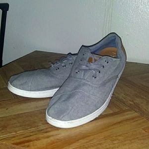 Toms shoes